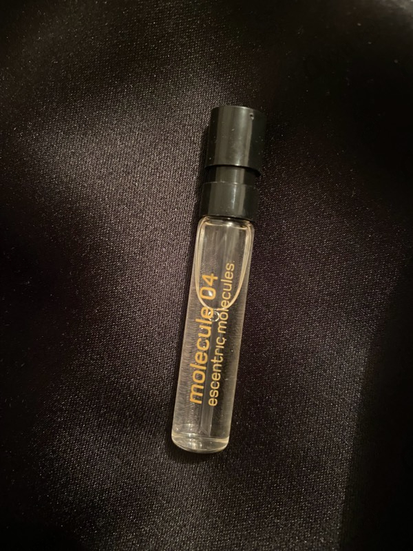 Купить Molecule 04 от Escentric Molecules
