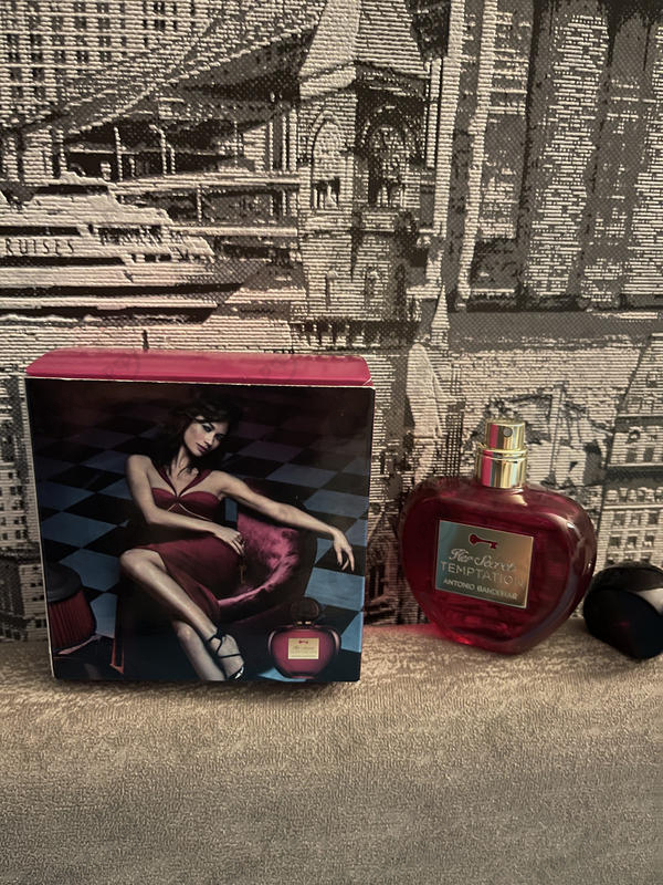 Духи Antonio Banderas Her Secret Temptation Духи Her Secret Temptation от Antonio Banderas