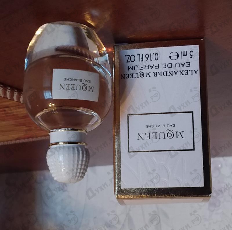 Парфюмерия Mcqueen Eau Blanche от Alexander Mcqueen