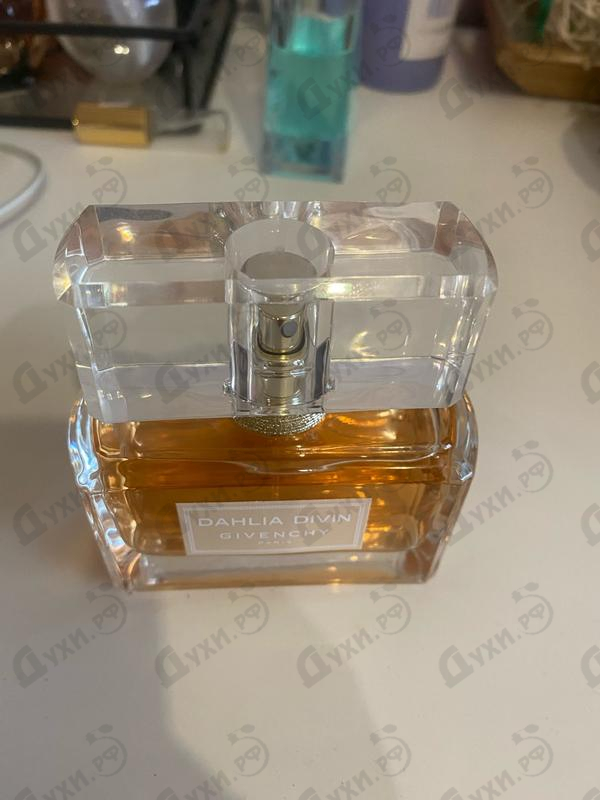 Купить Dahlia Divin Nude Eau De Parfum от Givenchy