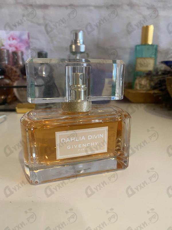 Купить Dahlia Divin Nude Eau De Parfum от Givenchy