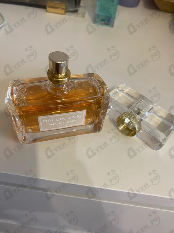 Духи Dahlia Divin Nude Eau De Parfum от Givenchy