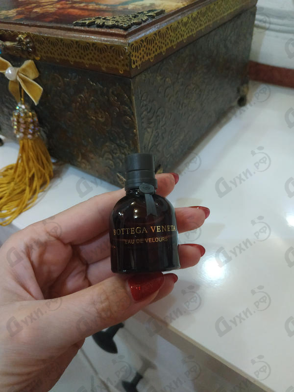 Парфюмерия Eau De Velours от Bottega Veneta