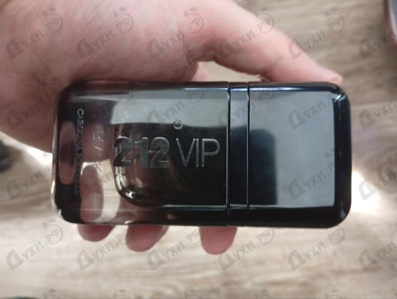 Отзыв Carolina Herrera 212 Vip Black