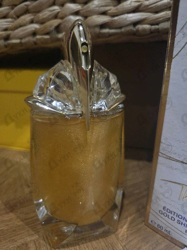 Духи Alien Eau Extraordinaire Gold Shimmer от Thierry Mugler