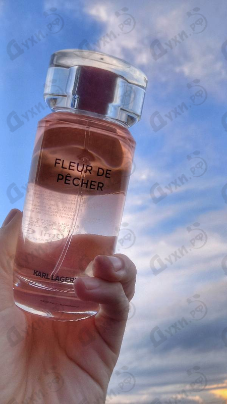 Парфюмерия Fleur De Pecher от Lagerfeld