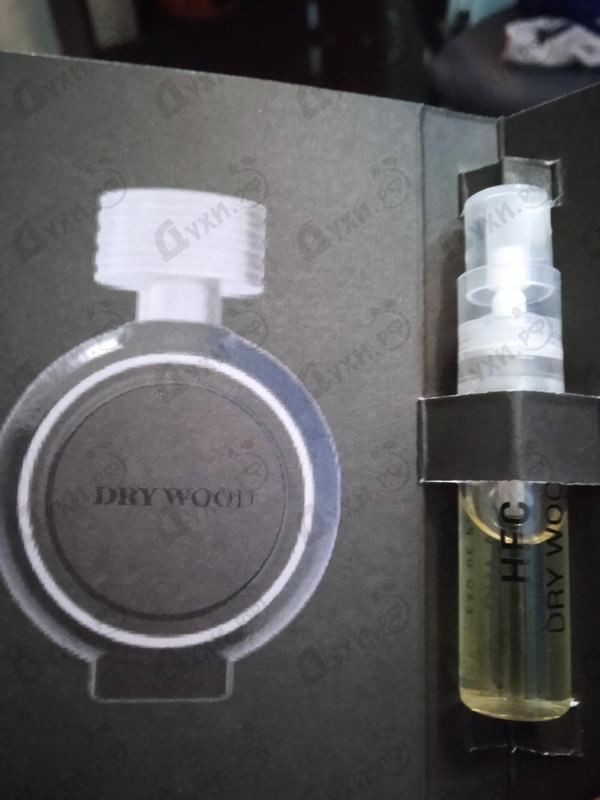 Духи Dry Wood от Haute Fragrance Company