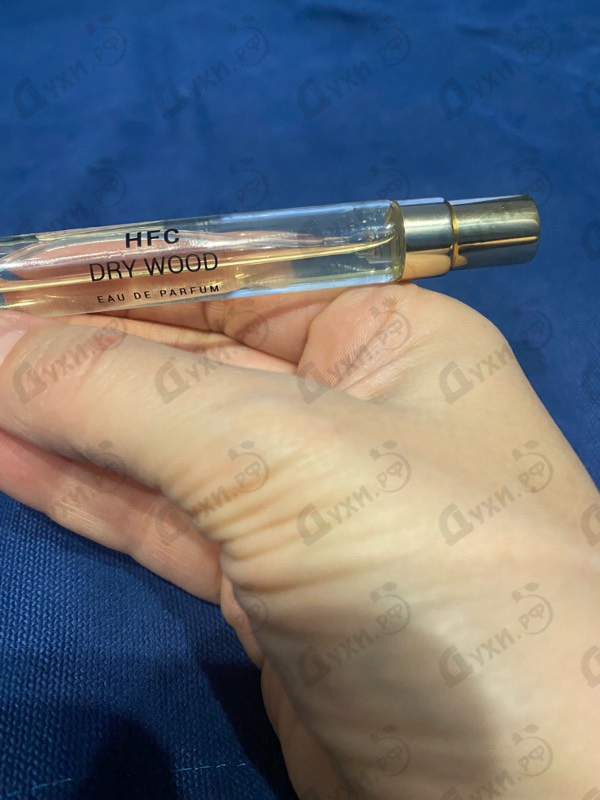 Духи Dry Wood от Haute Fragrance Company