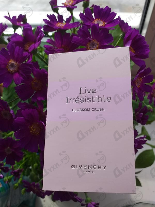 Духи Live Irresistible Blossom Crush от Givenchy