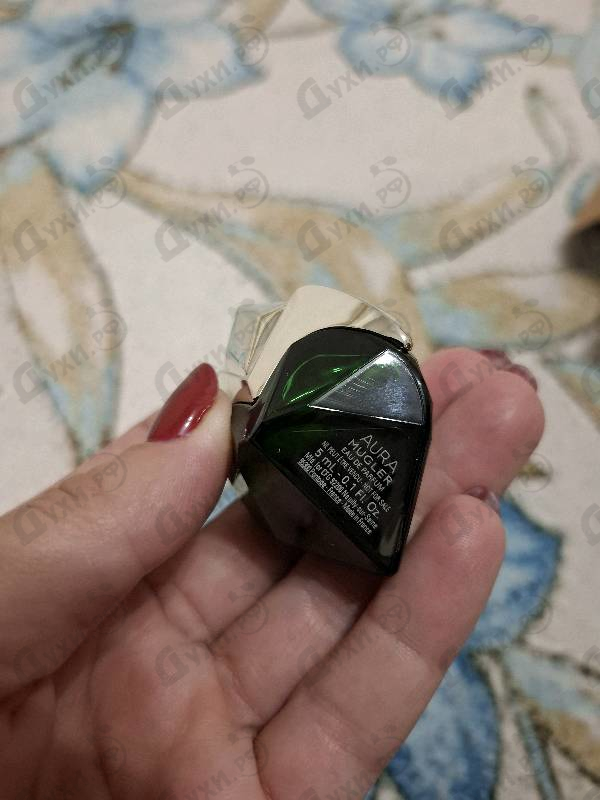 Парфюмерия Aura от Thierry Mugler