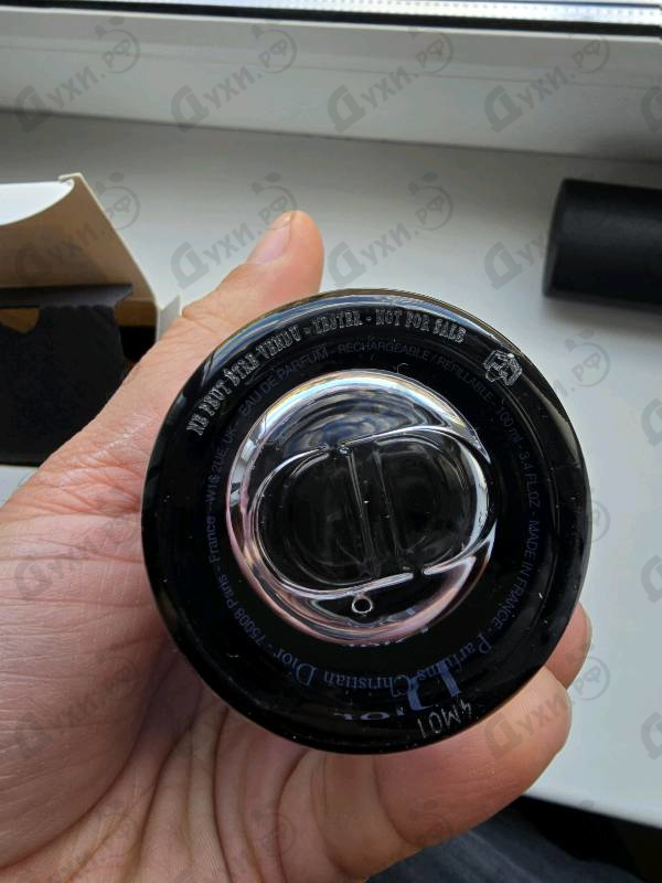 Парфюмерия Sauvage Eau De Parfum (2018) от Christian Dior