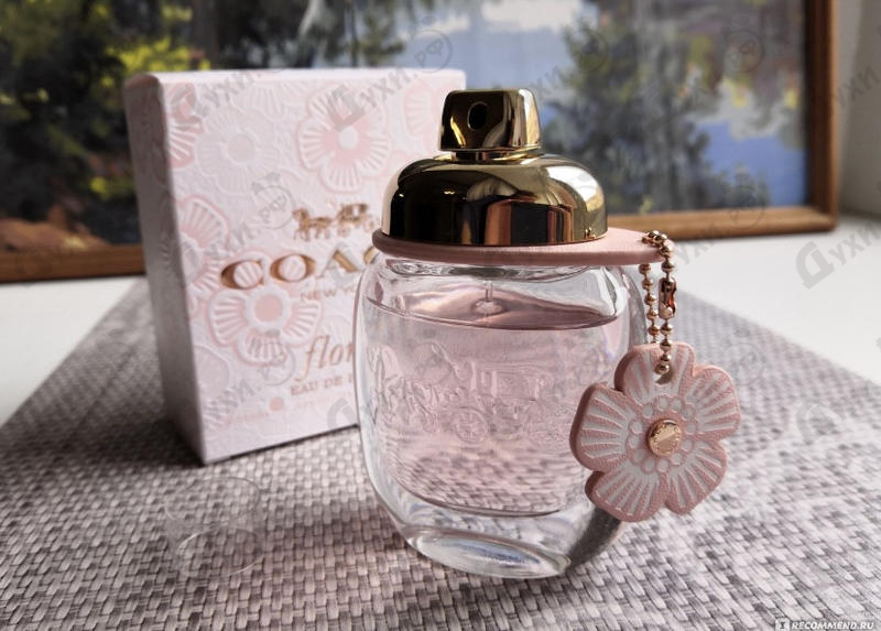 Духи Floral от Coach