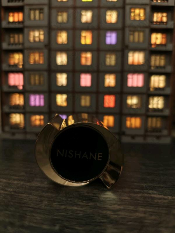 Парфюмерия Hundred Silent Ways от Nishane