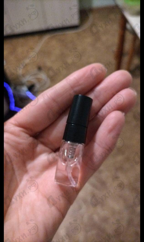 Духи Sorbetto Rosso от Escada