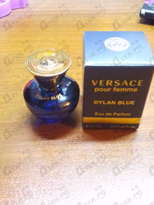 Духи Dylan Blue от Versace