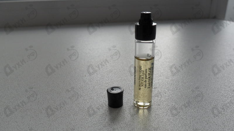 Парфюм Giorgio Armani Prive Bleu Turquoise Парфюмерия Prive Bleu Turquoise от Giorgio Armani