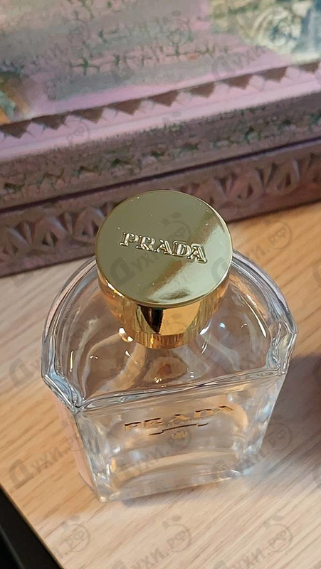 Парфюмерия Prada Prada La Femme L'eau