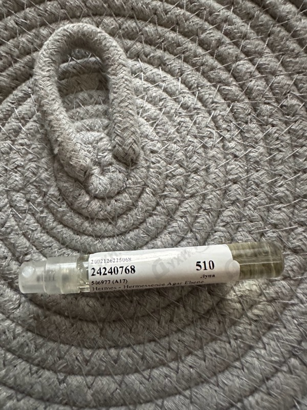 Духи Hermessence Agar Ebene от Hermes