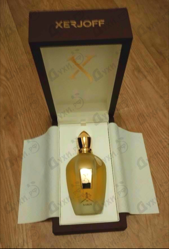 Парфюмерия 1861 Naxos от Xerjoff