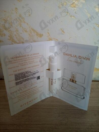 Духи Dahlia Divin Eau Initiale от Givenchy