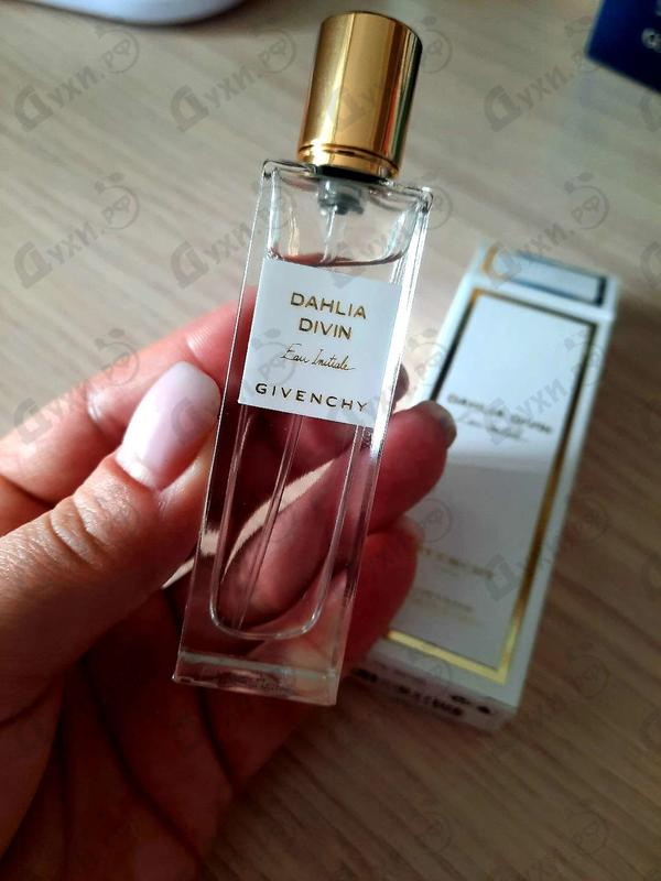 Духи Dahlia Divin Eau Initiale от Givenchy