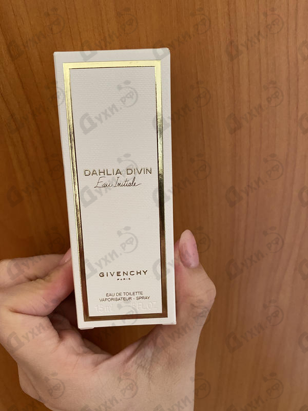 Парфюмерия Dahlia Divin Eau Initiale от Givenchy