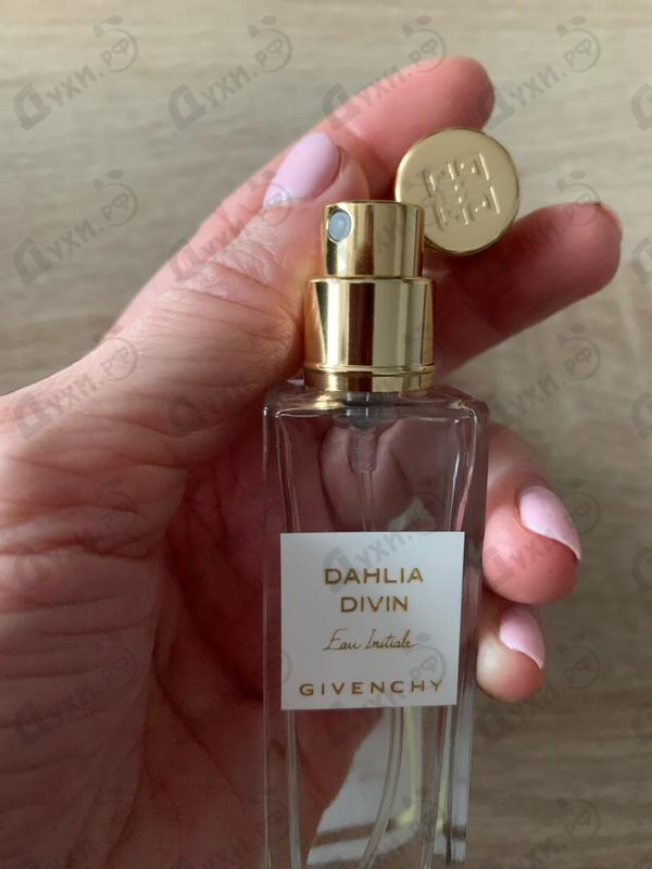 Купить Givenchy Dahlia Divin Eau Initiale