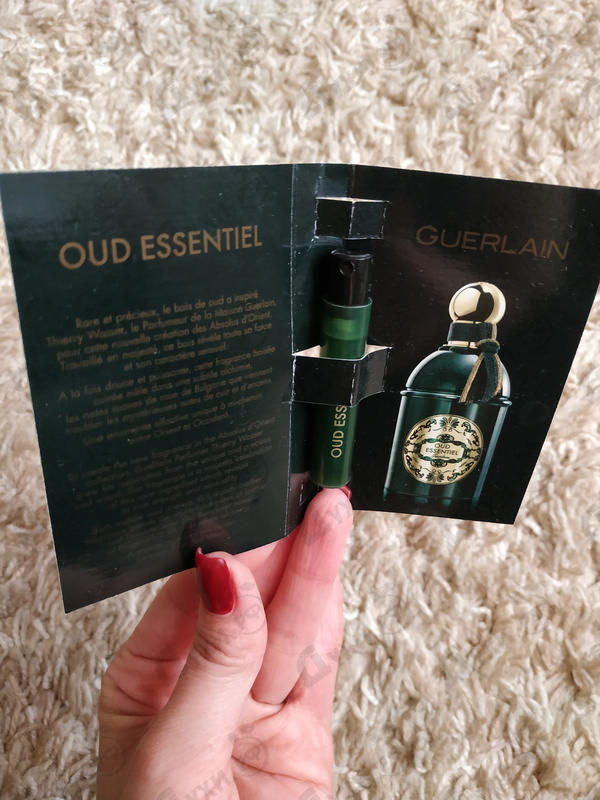 Парфюмерия Les Absolus D'orient Oud Essentiel от Guerlain