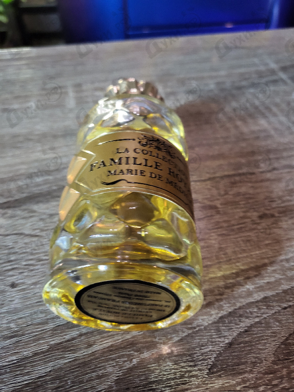 Парфюмерия Marie De Medicis от 12 Parfumeurs Francais