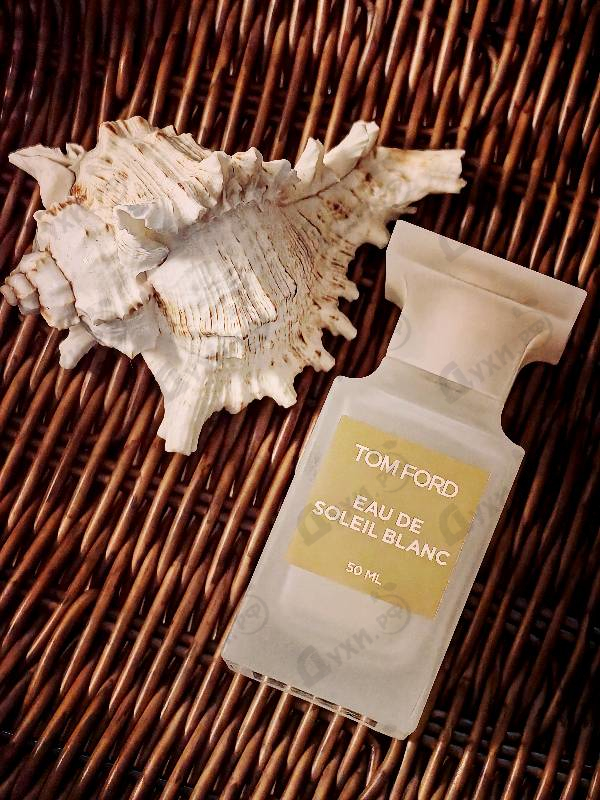 Парфюмерия Eau De Soleil Blanc от Tom Ford