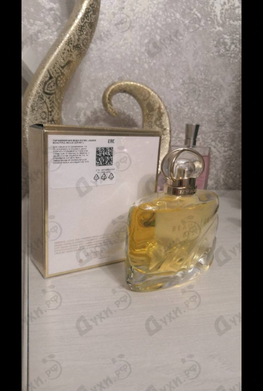 Купить Estee Lauder Beautiful Belle