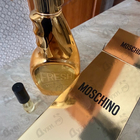 Парфюм Moschino Gold Fresh Couture