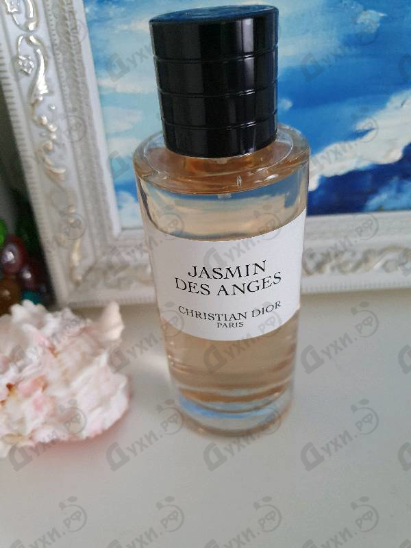 Парфюмерия Jasmin Des Anges от Christian Dior