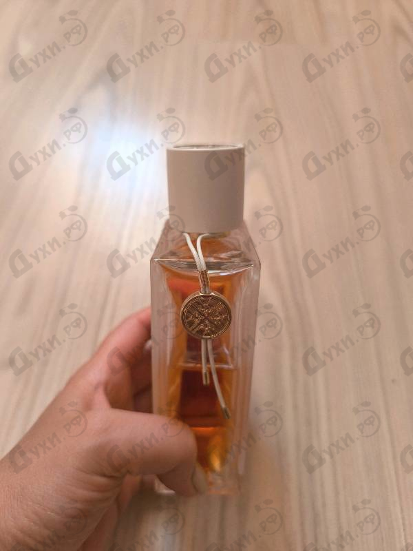 Парфюмерия Sweet Amber от Lalique