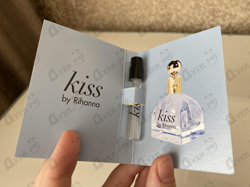 Отзывы Rihanna Riri Kiss Духи Riri Kiss от Rihanna