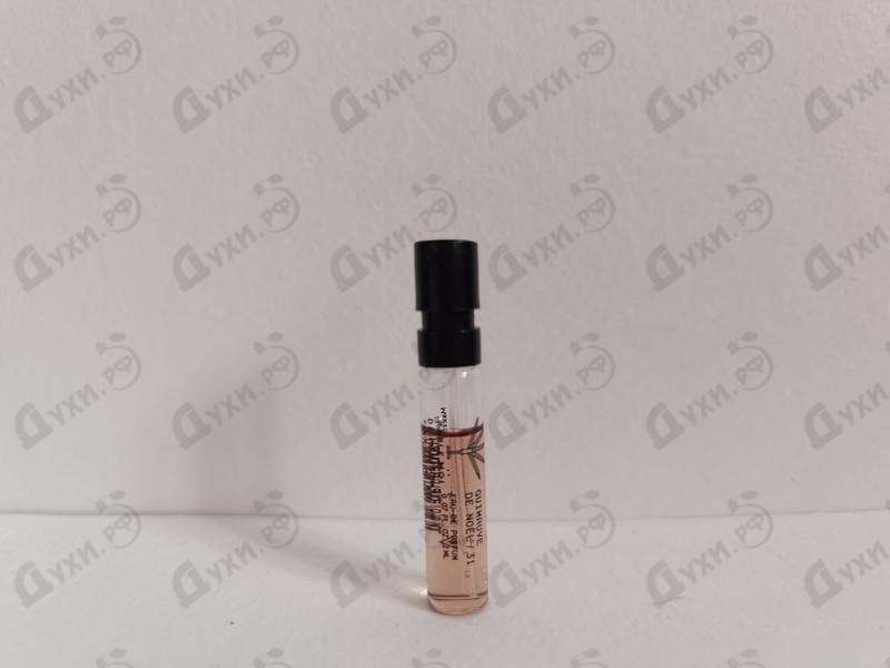 Духи Guimauve De Noel от Parle Moi de Parfum