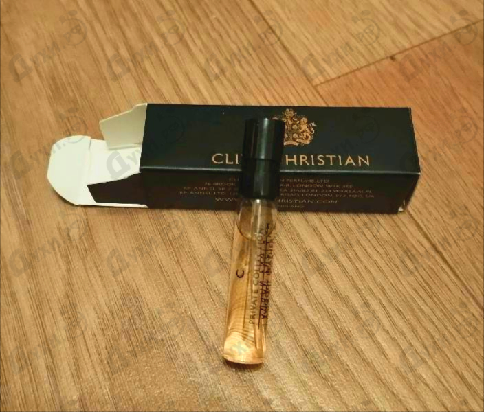 Парфюмерия C For Men Woody Leather With Oudh Intense от Clive Christian