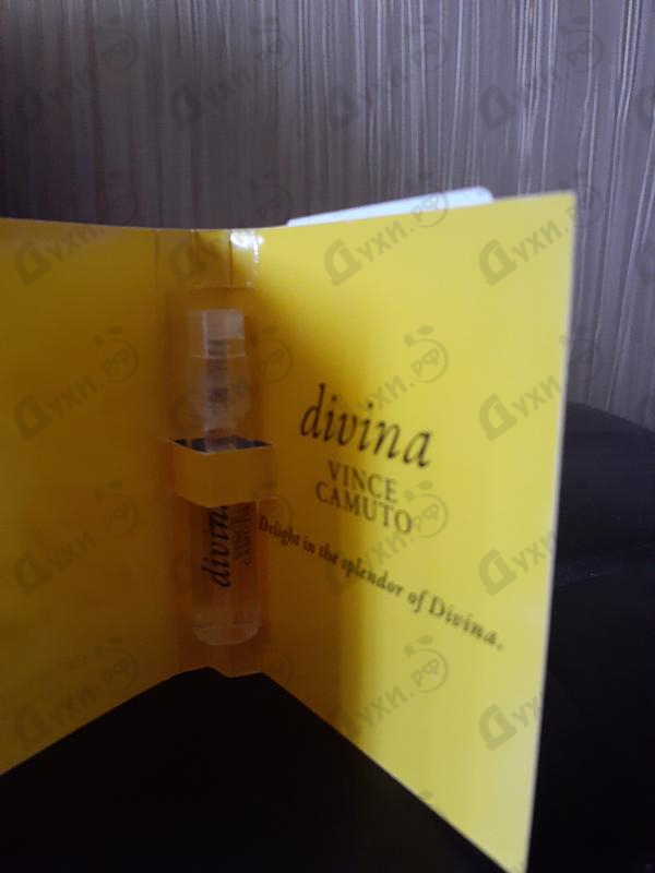 Духи Divina от Vince Camuto
