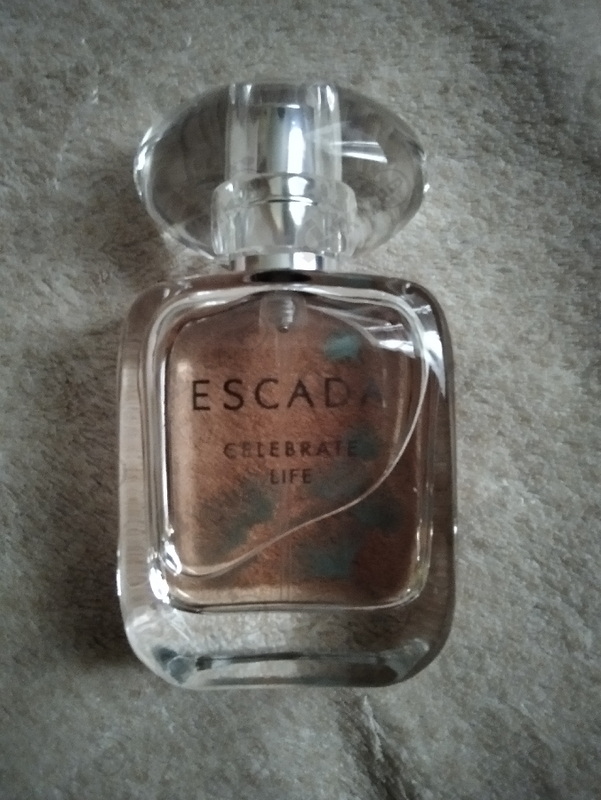 Парфюм Escada Celebrate Life Купить Celebrate Life от Escada