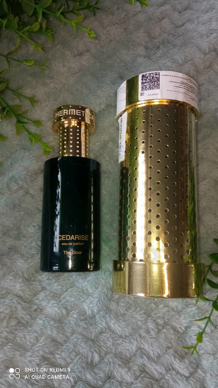 Духи Cedarise от Hermetica