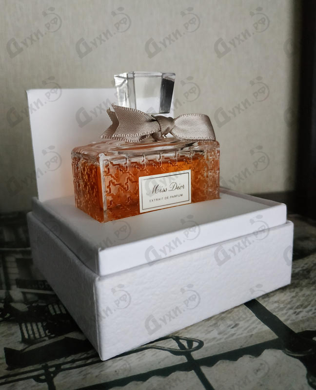 Духи Miss Dior Extrait De Parfum (2014) от Christian Dior Отзыв Christian Dior Miss Dior Extrait De Parfum (2014)
