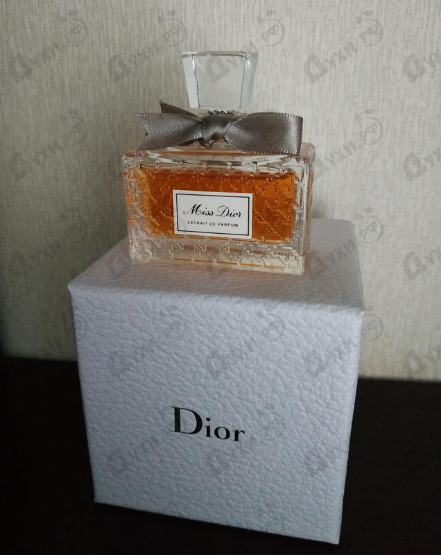 Купить Miss Dior Extrait De Parfum (2014) от Christian Dior