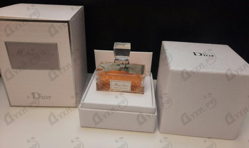 Парфюм Christian Dior Miss Dior Extrait De Parfum (2014) Духи Miss Dior Extrait De Parfum (2014) от Christian Dior