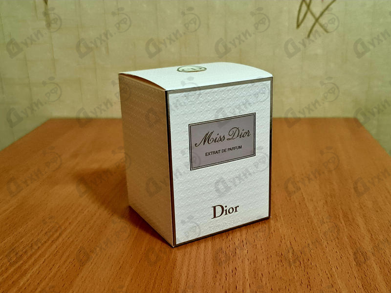 Духи Miss Dior Extrait De Parfum (2014) от Christian Dior Парфюмерия Christian Dior Miss Dior Extrait De Parfum (2014)