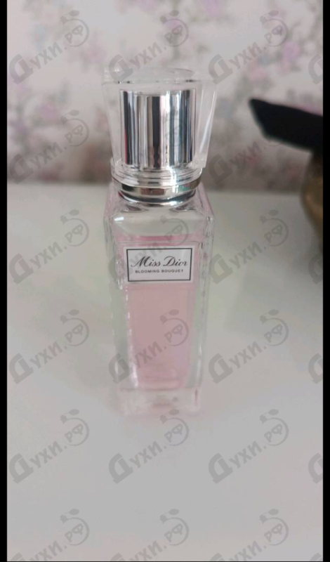 Парфюмерия Christian Dior Miss Dior Blooming Bouquet Roller Pearl