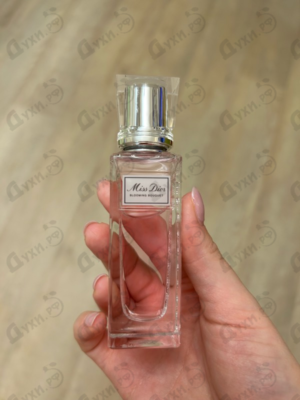 Духи Miss Dior Blooming Bouquet Roller Pearl от Christian Dior