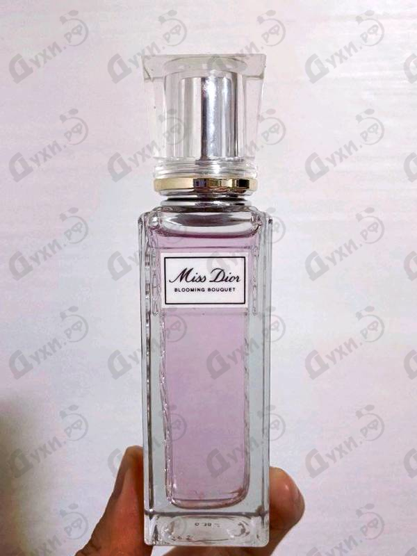 Парфюмерия Miss Dior Blooming Bouquet Roller Pearl от Christian Dior