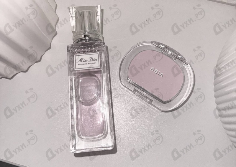 Духи Miss Dior Blooming Bouquet Roller Pearl от Christian Dior