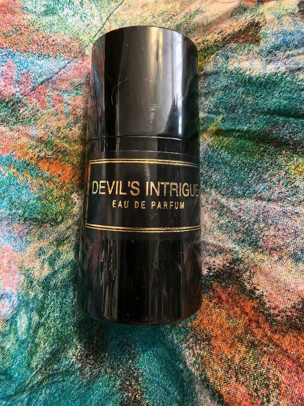 Парфюмерия Devil's Intrigue от Haute Fragrance Company