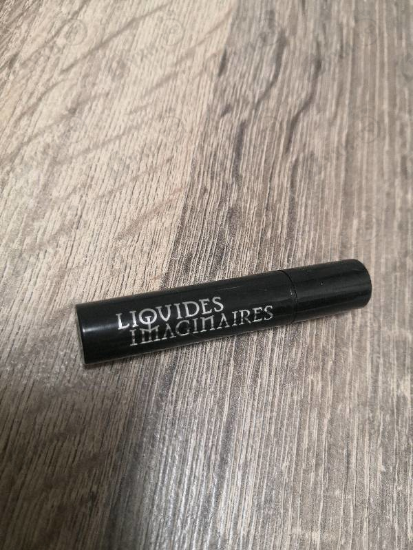 Парфюмерия Les Liquides Imaginaires Tapis Volant